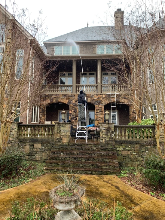 A local South Carolina residence being power washed by Chris Grooms