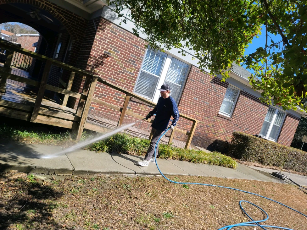 A local South Carolina residence being power washed by Chris Grooms